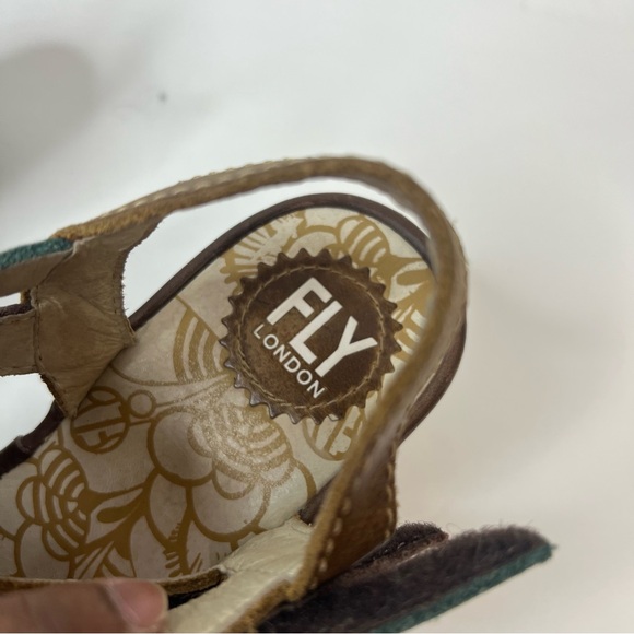 EUC FLY LONDON Ygor Strappy Leather Platform Wedge Sandals Multicolor